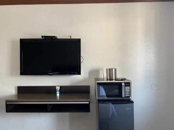 Starlight Inn Huntington Beach image 19